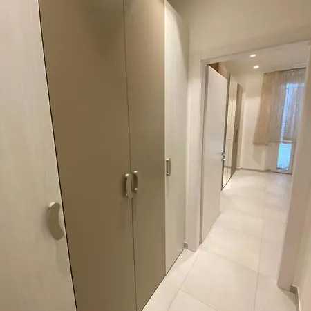 Alevale Apartment 450 Mt Dalla Spiaggia Grottammare Exterior photo